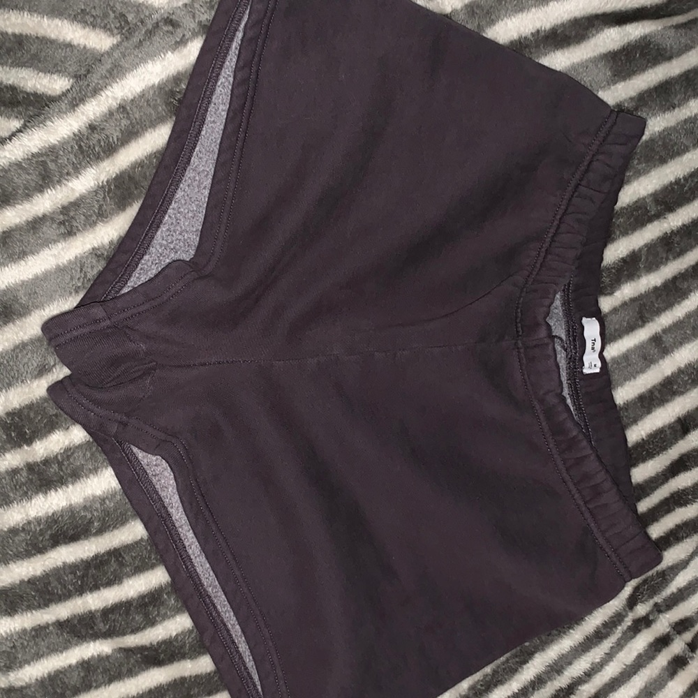☀️Aritzia sweat shorts
